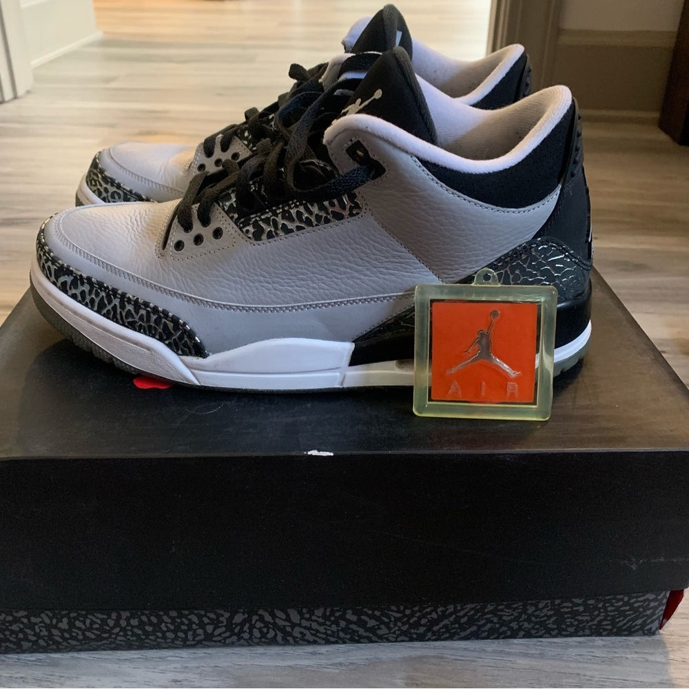 Air Jordan Retro 3 - Wolf Grey - 2014 Release - Limited Edition